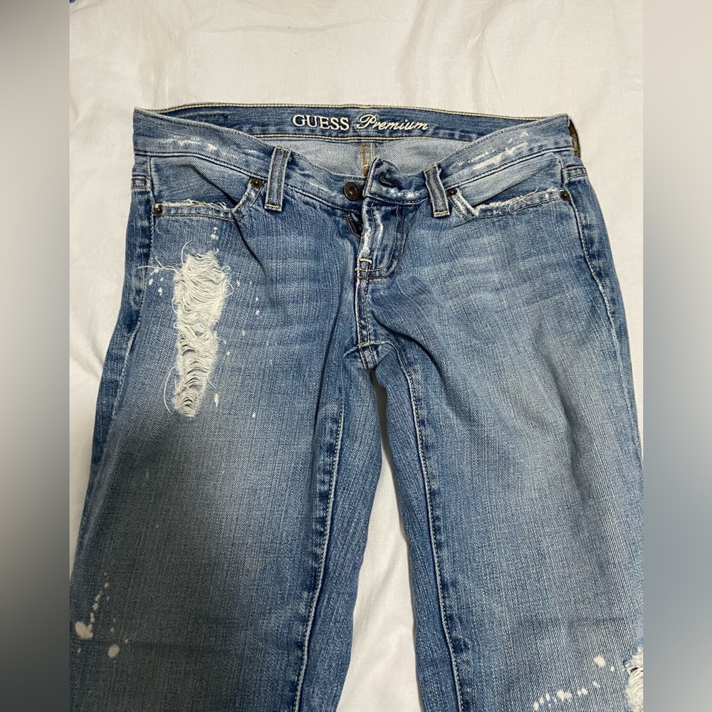Y2k vintage distressed flare jeans low rise *ITEMS NOT INCLUDED*